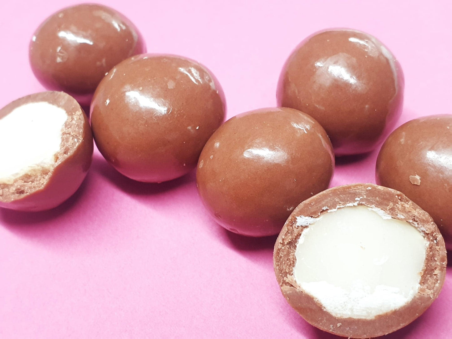 Chocolate Macadamias